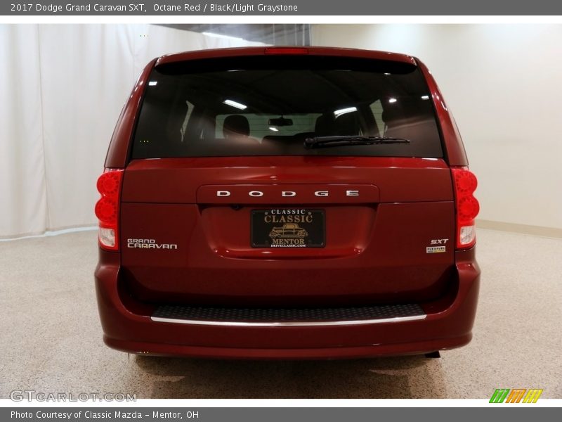 Octane Red / Black/Light Graystone 2017 Dodge Grand Caravan SXT
