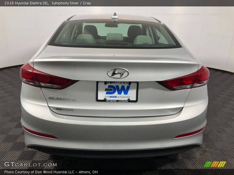 Symphony Silver / Gray 2018 Hyundai Elantra SEL