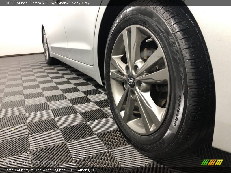 Symphony Silver / Gray 2018 Hyundai Elantra SEL