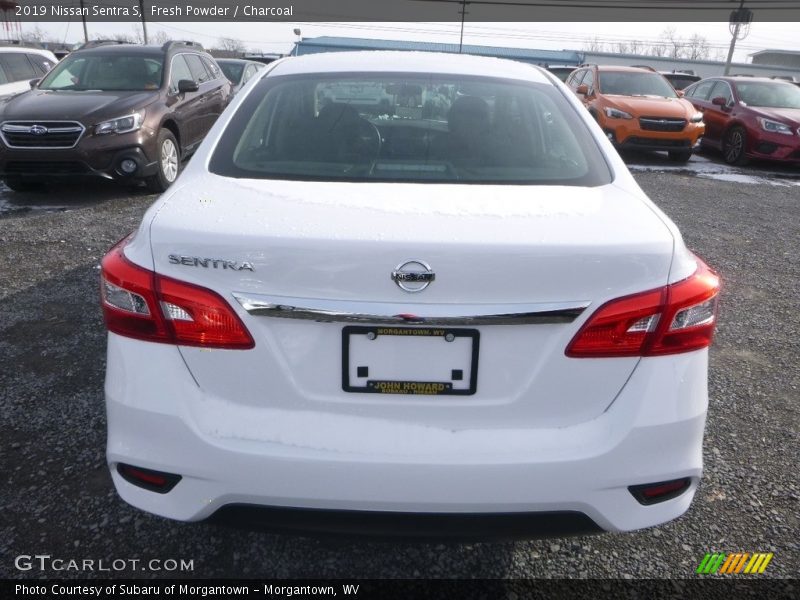 Fresh Powder / Charcoal 2019 Nissan Sentra S