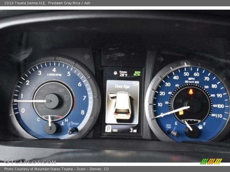 Predawn Gray Mica / Ash 2019 Toyota Sienna XLE