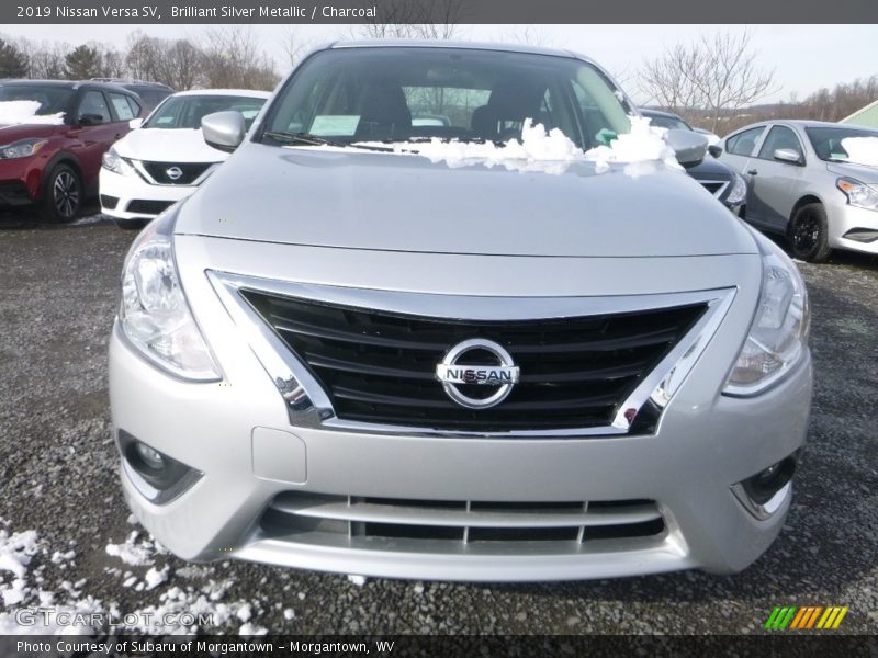 Brilliant Silver Metallic / Charcoal 2019 Nissan Versa SV
