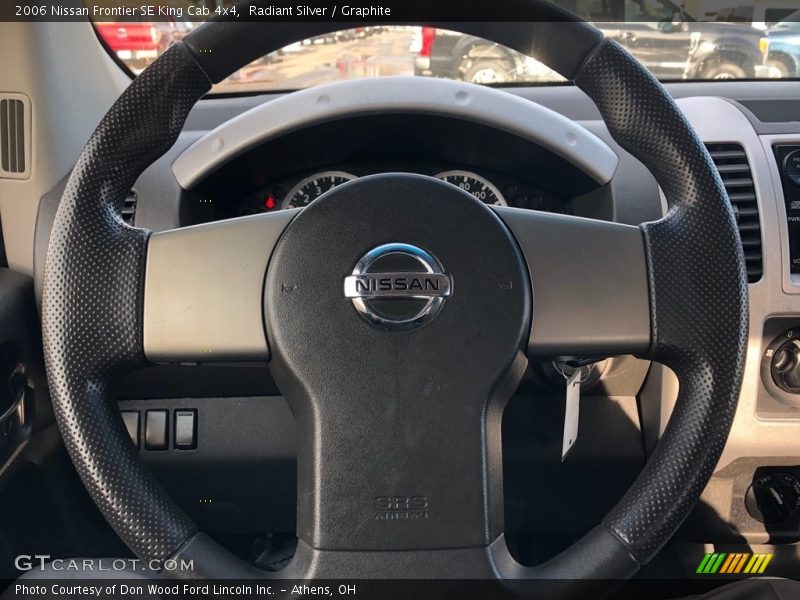 Radiant Silver / Graphite 2006 Nissan Frontier SE King Cab 4x4