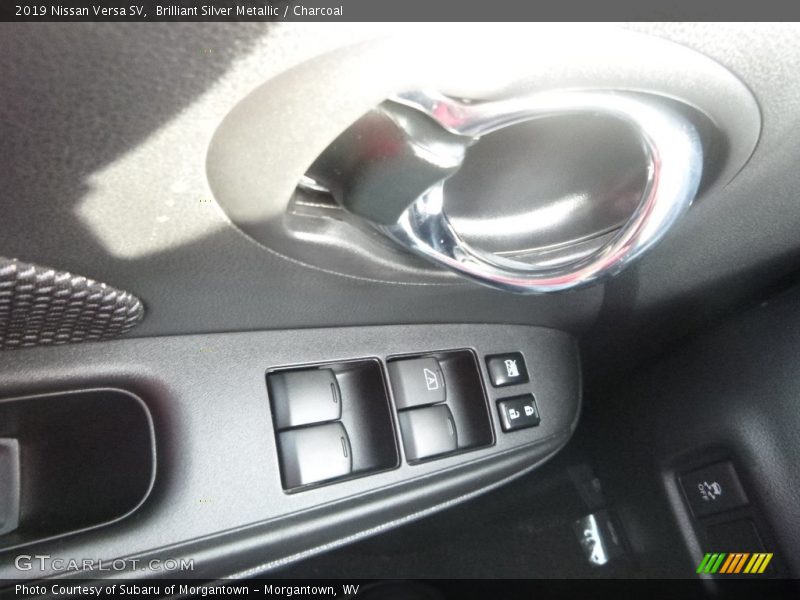 Brilliant Silver Metallic / Charcoal 2019 Nissan Versa SV