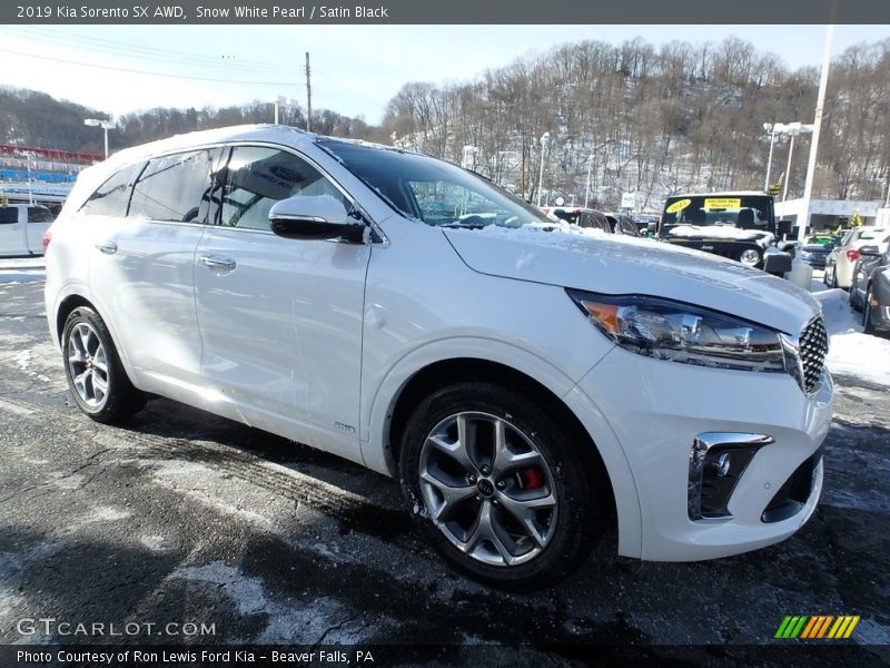 Snow White Pearl / Satin Black 2019 Kia Sorento SX AWD