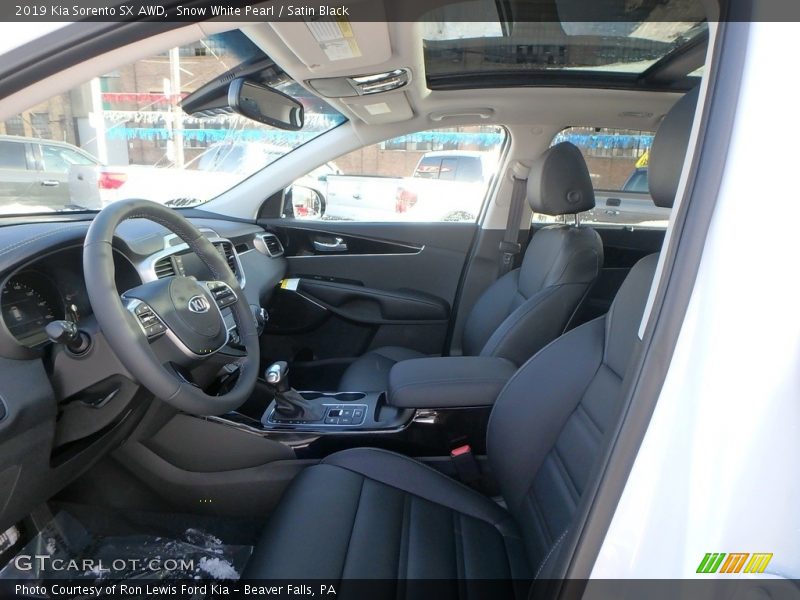 Snow White Pearl / Satin Black 2019 Kia Sorento SX AWD