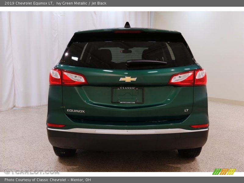 Ivy Green Metallic / Jet Black 2019 Chevrolet Equinox LT