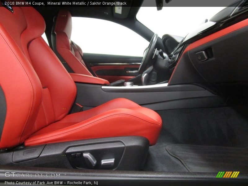Mineral White Metallic / Sakhir Orange/Black 2018 BMW M4 Coupe