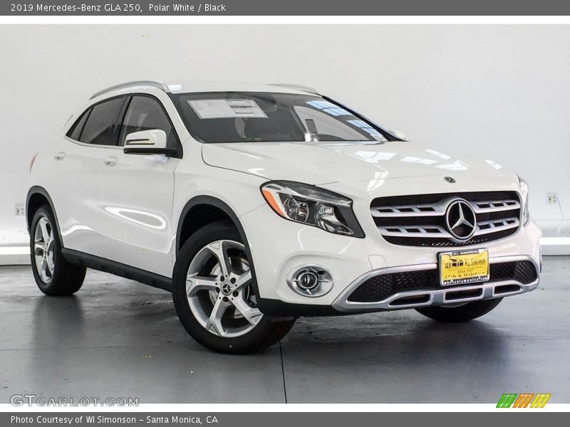 Polar White / Black 2019 Mercedes-Benz GLA 250