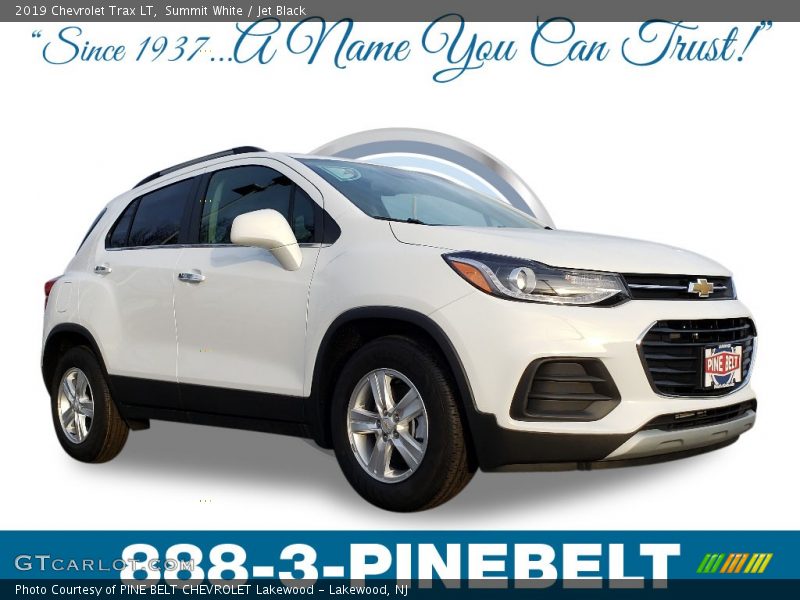 Summit White / Jet Black 2019 Chevrolet Trax LT