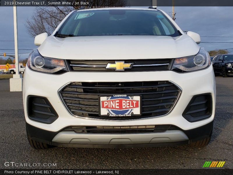 Summit White / Jet Black 2019 Chevrolet Trax LT