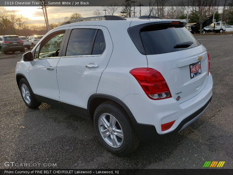 Summit White / Jet Black 2019 Chevrolet Trax LT