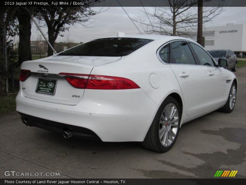 Fuji White / Ebony 2019 Jaguar XF Prestige