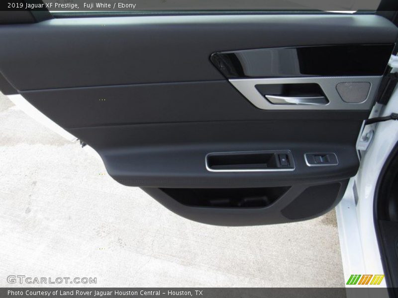 Fuji White / Ebony 2019 Jaguar XF Prestige