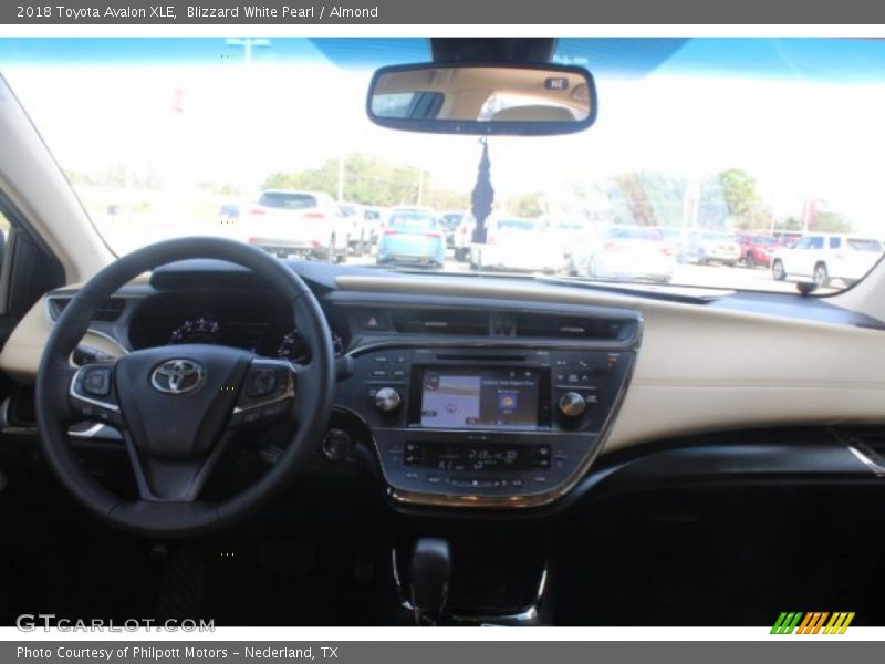 Blizzard White Pearl / Almond 2018 Toyota Avalon XLE