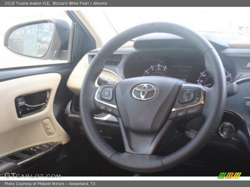Blizzard White Pearl / Almond 2018 Toyota Avalon XLE
