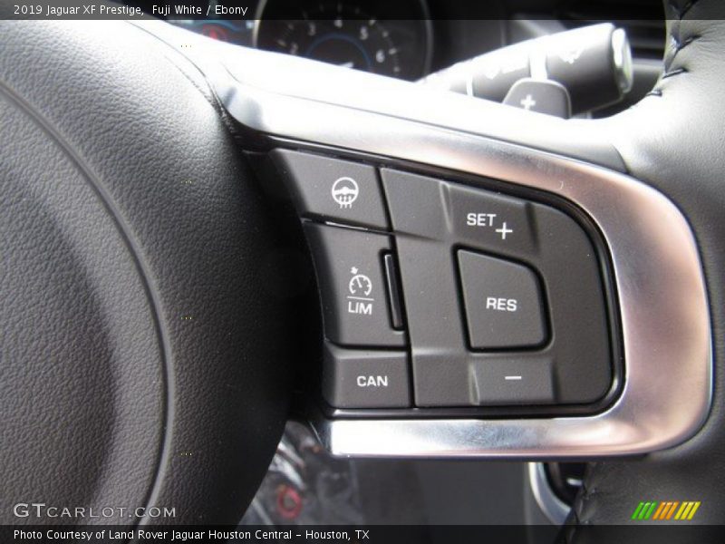 Fuji White / Ebony 2019 Jaguar XF Prestige