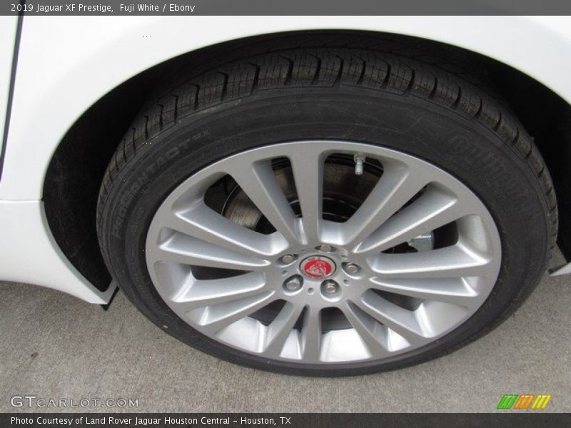 Fuji White / Ebony 2019 Jaguar XF Prestige