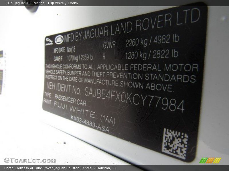 Fuji White / Ebony 2019 Jaguar XF Prestige