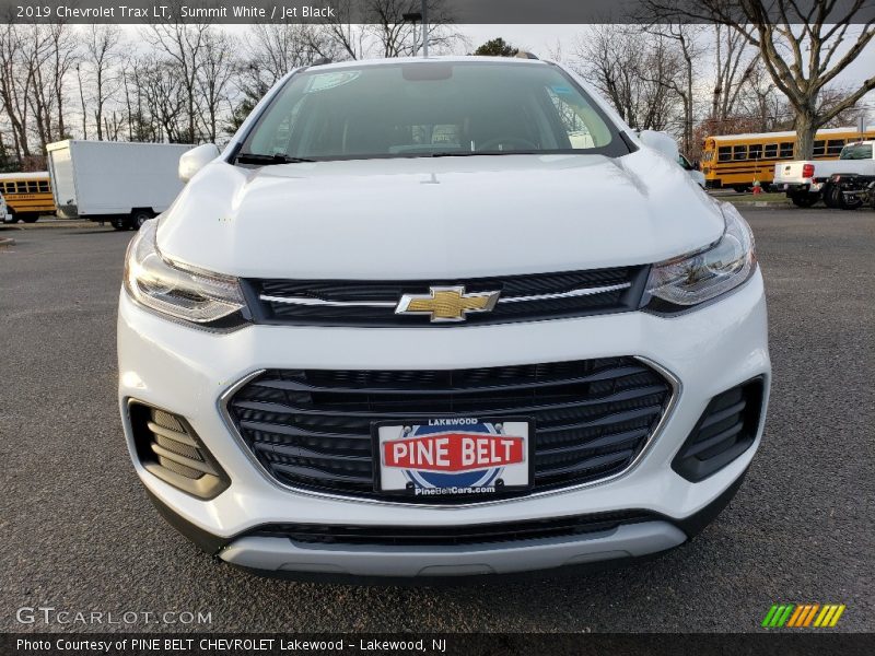 Summit White / Jet Black 2019 Chevrolet Trax LT