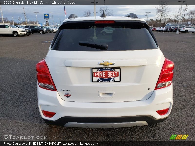 Summit White / Jet Black 2019 Chevrolet Trax LT