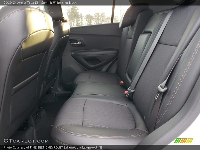 Summit White / Jet Black 2019 Chevrolet Trax LT