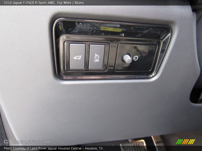 Fuji White / Ebony 2019 Jaguar F-PACE R-Sport AWD