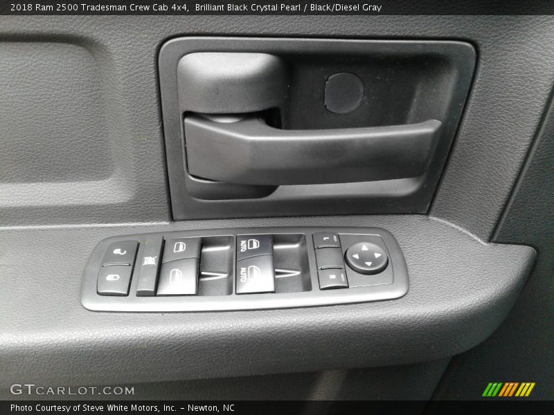 Brilliant Black Crystal Pearl / Black/Diesel Gray 2018 Ram 2500 Tradesman Crew Cab 4x4