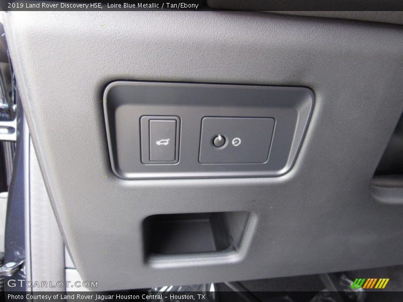 Loire Blue Metallic / Tan/Ebony 2019 Land Rover Discovery HSE