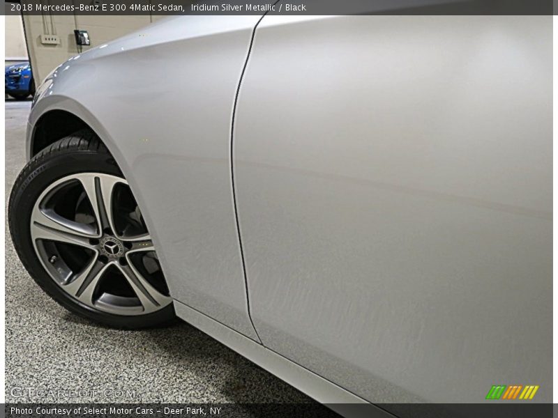 Iridium Silver Metallic / Black 2018 Mercedes-Benz E 300 4Matic Sedan