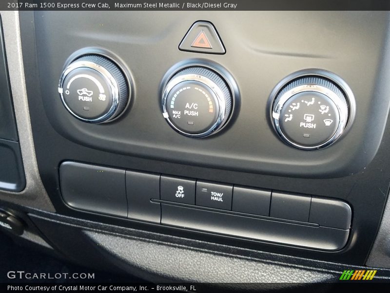 Maximum Steel Metallic / Black/Diesel Gray 2017 Ram 1500 Express Crew Cab