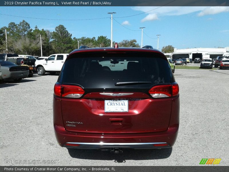 Velvet Red Pearl / Black/Alloy 2019 Chrysler Pacifica Touring L
