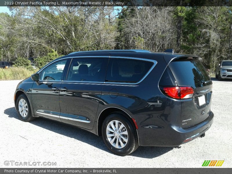 Maximum Steel Metallic / Black/Alloy 2019 Chrysler Pacifica Touring L
