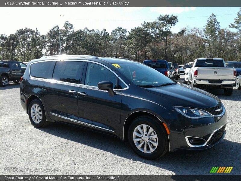 Maximum Steel Metallic / Black/Alloy 2019 Chrysler Pacifica Touring L