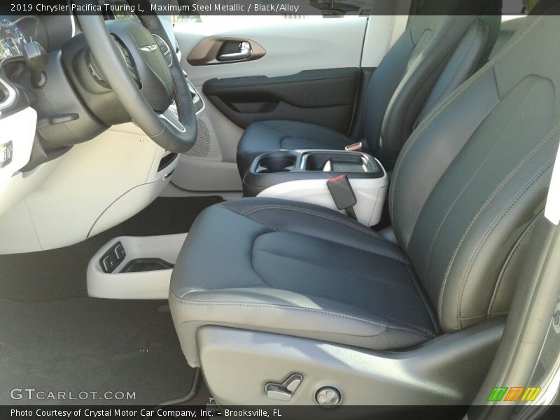 Maximum Steel Metallic / Black/Alloy 2019 Chrysler Pacifica Touring L