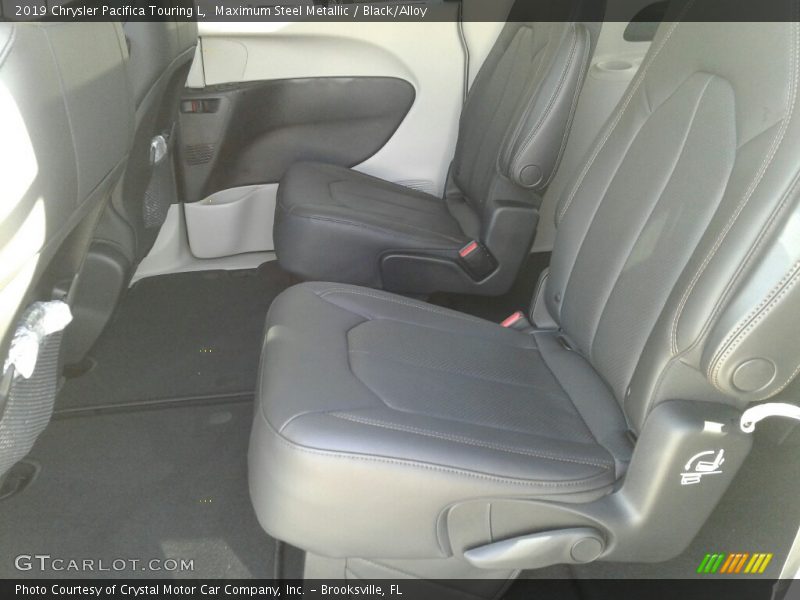 Maximum Steel Metallic / Black/Alloy 2019 Chrysler Pacifica Touring L