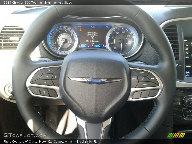 Bright White / Black 2019 Chrysler 300 Touring