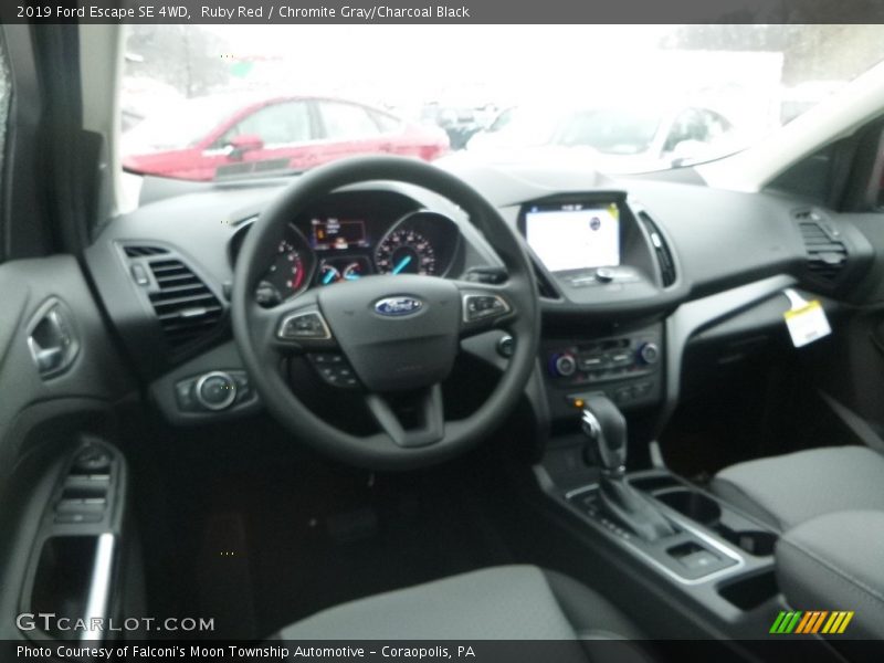 Ruby Red / Chromite Gray/Charcoal Black 2019 Ford Escape SE 4WD