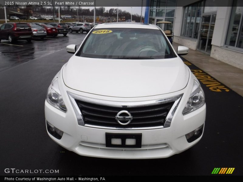 Pearl White / Charcoal 2015 Nissan Altima 2.5 SL