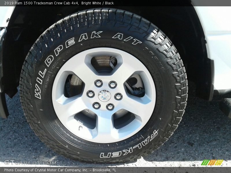 Bright White / Black 2019 Ram 1500 Tradesman Crew Cab 4x4