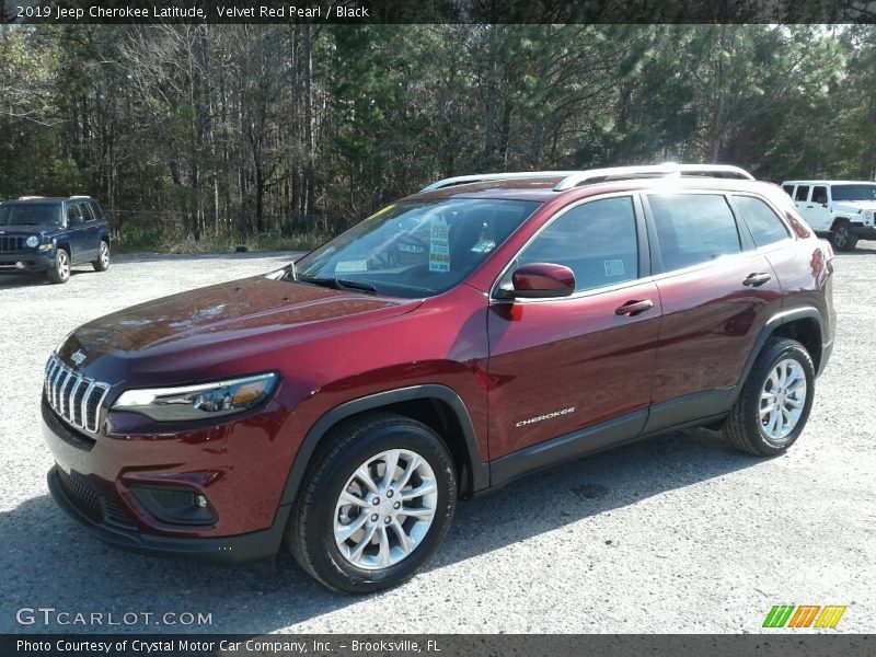Velvet Red Pearl / Black 2019 Jeep Cherokee Latitude