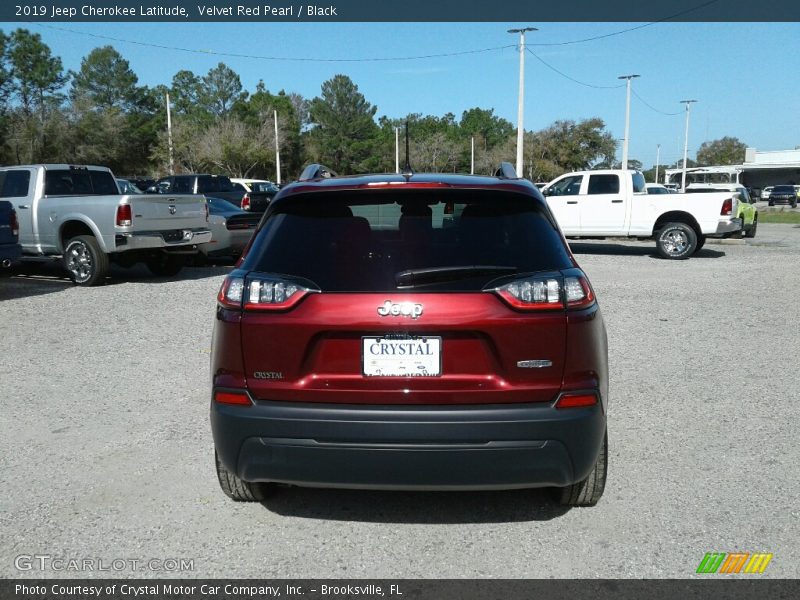 Velvet Red Pearl / Black 2019 Jeep Cherokee Latitude