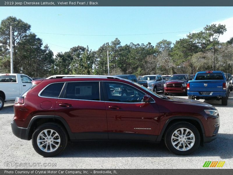 Velvet Red Pearl / Black 2019 Jeep Cherokee Latitude