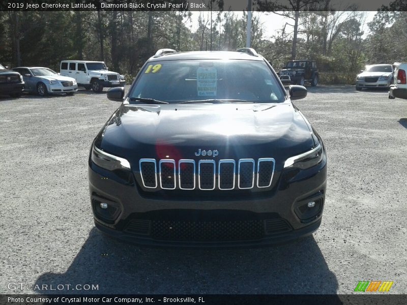 Diamond Black Crystal Pearl / Black 2019 Jeep Cherokee Latitude