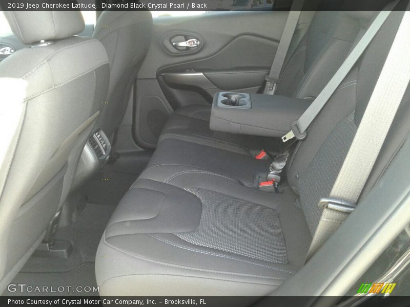 Diamond Black Crystal Pearl / Black 2019 Jeep Cherokee Latitude
