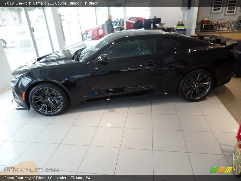 Black / Jet Black 2019 Chevrolet Camaro ZL1 Coupe