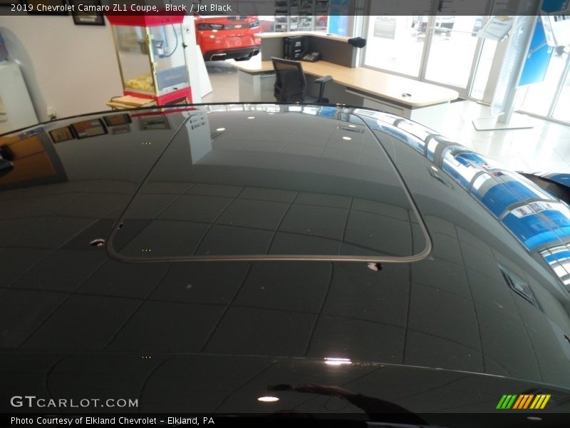 Black / Jet Black 2019 Chevrolet Camaro ZL1 Coupe