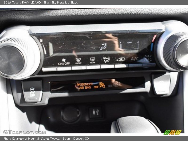 Silver Sky Metallic / Black 2019 Toyota RAV4 LE AWD