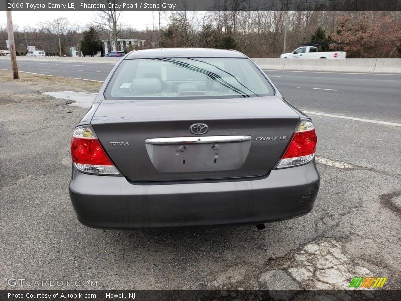 Phantom Gray Pearl / Stone Gray 2006 Toyota Camry LE