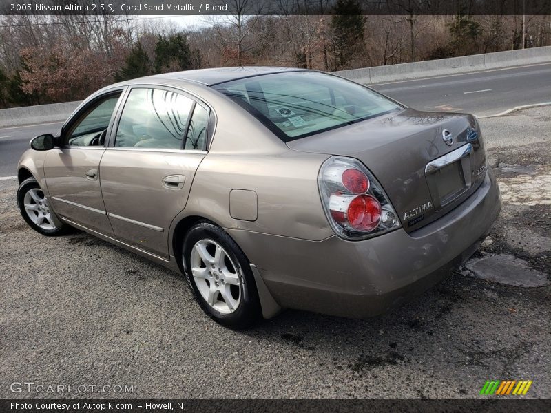Coral Sand Metallic / Blond 2005 Nissan Altima 2.5 S